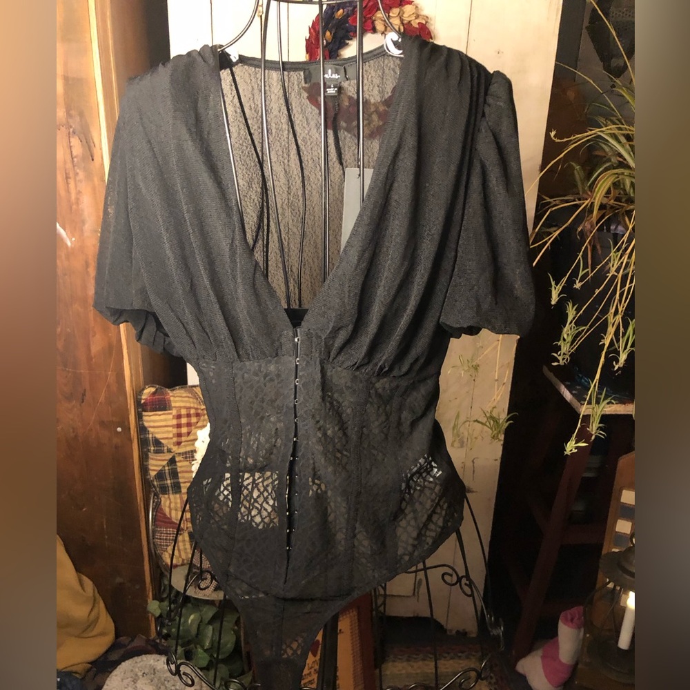 NWT sexy black bustier bodysuit Large LULUS